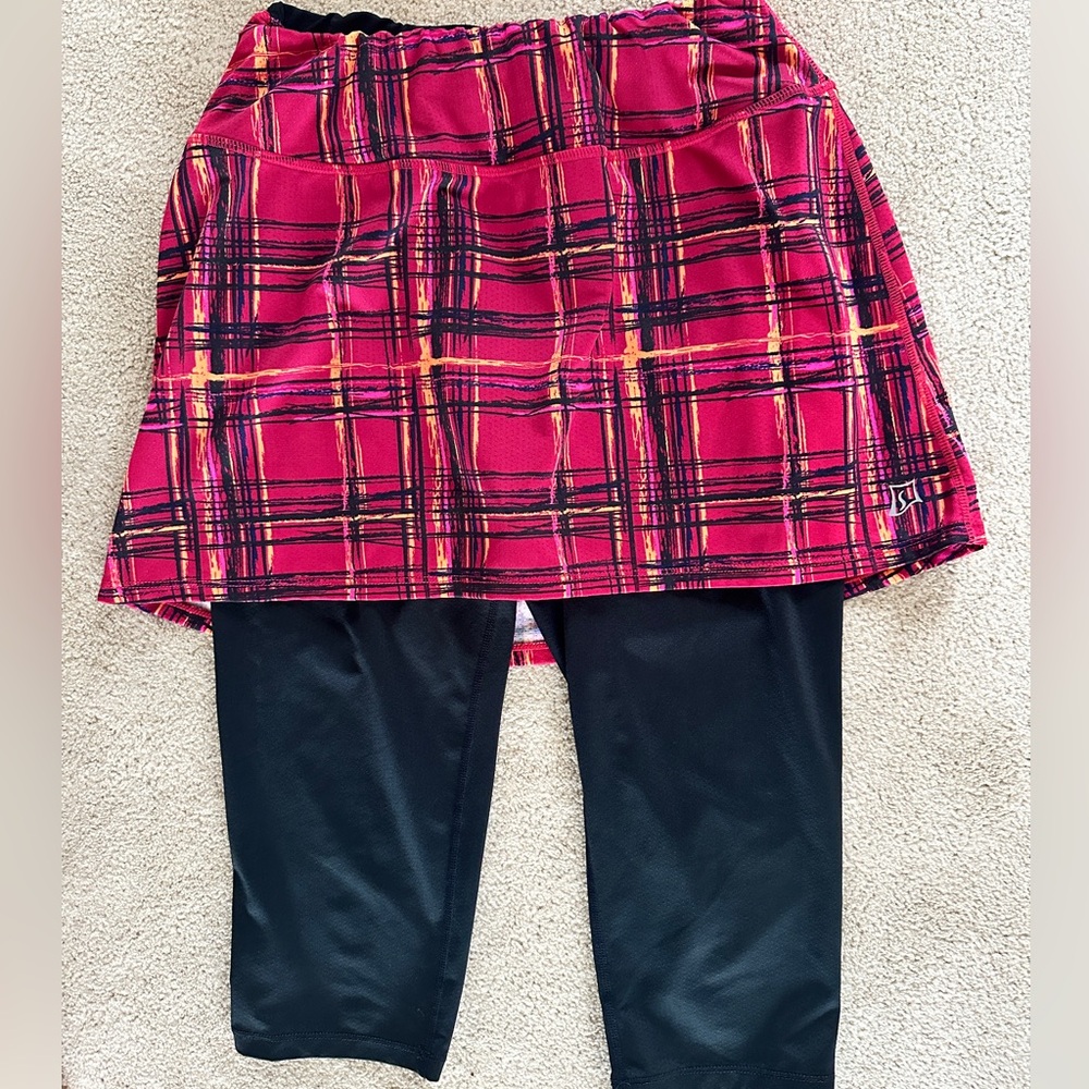 SkirtSports Stylish Hover Capri Plaid Skirt